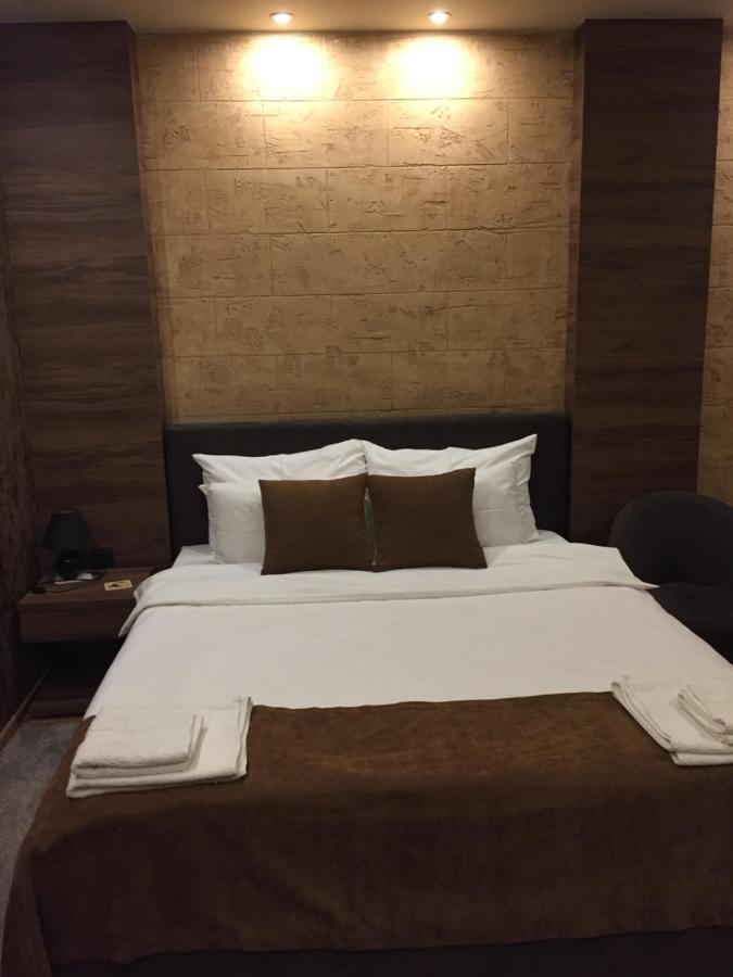 Stan Na Dan Apartman D Lux Jacuzzi Kragujevac Eksteriør bilde
